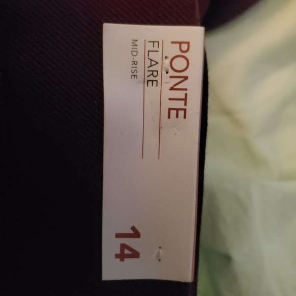 Burgundy suit - Picture 4 of 4